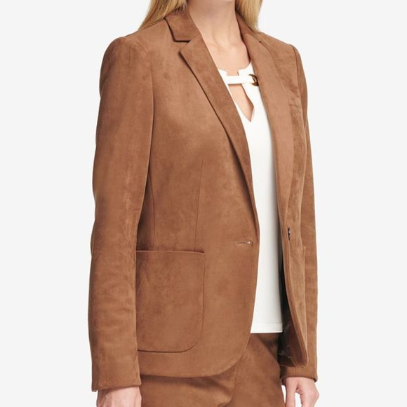 Tommy Hilfiger Women's Two-Button Light Brown Faux-Suede Blazer Size 8 NWT - Picture 1 of 6